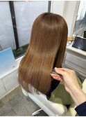 ブリーチなし明るめカラーでも美髪に◎