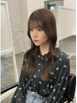 リアン バイ キートス(Lien by kiitos)&nbsp;明るめベージュ/トレンドレイヤー/ハッシュカット/くびれヘア