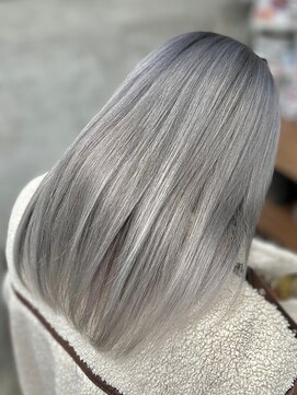 オルズ 渋谷(ALLZ) ホワイトグレー/ケアブリーチハイトーンカラートリートメント