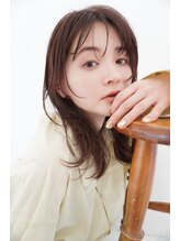 シア 表参道(SHEA.) 秋のふんわりミディアムレイヤー×毛先だけパーマ
