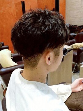 グランド ソシエ 御影店 ツーブロックパーマ×フェードショート