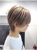 女子ウケ1位ミルクティーベージュラウンドマッシュ