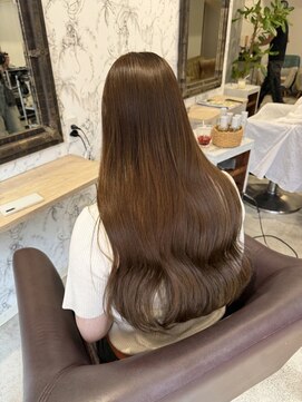 キャパ セントラル 天神 大名店(CAPA central) オリーブカラー 韓国風 レイヤーカット 髪質改善 10代