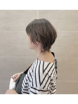 ボネッカ 鶴見(BONECCA) ボブウルフ×ピンク　　　　片岡美里