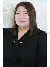 アドール(ADOR)&nbsp;MARI ネイリスト