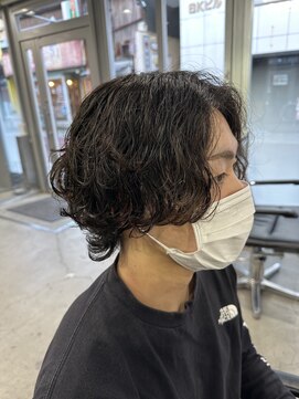 シラス(SiLasu) 波巻きセンターパートウルフ