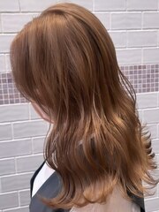 美髪　ゆるふわロングスタイル トレンドカラー カッパ―オレンジ