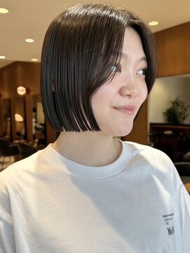 ヤイエ 青山店(yiye) 切りっぱなしボブ/ミニボブ/ワンレンボブ/ベージュ