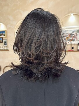 ビュートリアム265(BEAUTRIUM 265) ◆レイヤーミディアム/レイヤーカット/くびれヘア/ウルフカット