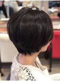大人可愛いすっきり丸みのあるグラデーションショート/30代40代