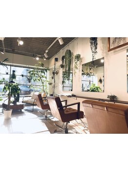 プライベート空間で周りの目を気にせずリラックス◎落ち着いた店内で癒しのひと時をお過ごしください♪