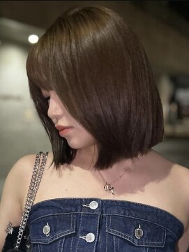 アイシー 表参道(ICY) ワンホン切りっぱなしボブ&オリーブブラウン
