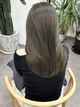 ノート(note) ダブルカラーでつくる透明感オリーブグレージュ×レイヤーカット