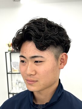 ウィル バイ ブラウン(Vir by Brown) 持ちのいいトレンドパーマ【ラルフカール】