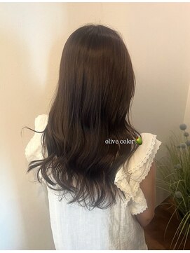 ヘアーラウンジルシェル(HAIR LOUNGE Le ciel) オリーブカラー