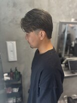 クロム(CHROM)&nbsp;センターパート×金メッシュ