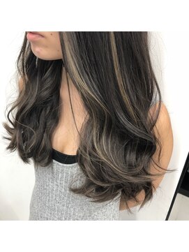 アライブ キチジョウジ(ALIVE Kichijoji) 【ALIVE吉祥寺】外国人風ホワイトベージューハイライトカラー