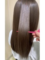 アズール 草加(azule)&nbsp;ツヤカラー　スモーキーベージュ　髪質改善