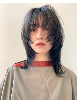 ヴェイン 渋谷(vain) ウルフカット/ミディアムウルフ/透明感カラー