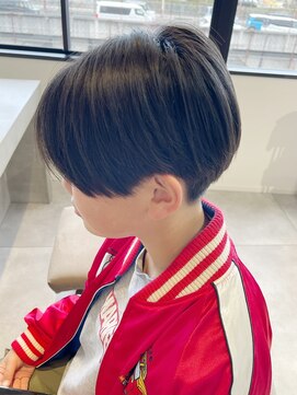 ユーリ(JUURI) 刈り上げ女子のハンサムショート