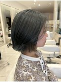 切りっぱなしボブ×オリーブカラー