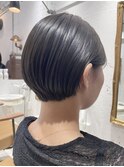 丸み低めショート