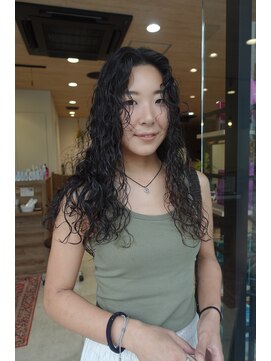 ミューズ バイ ケンジ(MUSE by KENJE) 癖毛を愛す