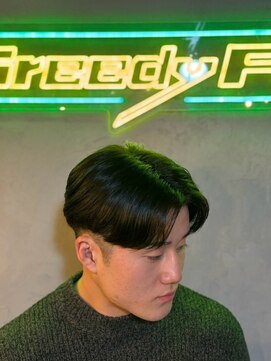 グリーディーフォックス 代々木(Greedy FOX) 波巻き/ハイライト/マッシュパーマ/ウルフ[シェービング]