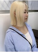 ブロンドヘア ブロンドカラー 抜きっぱなしブロンド