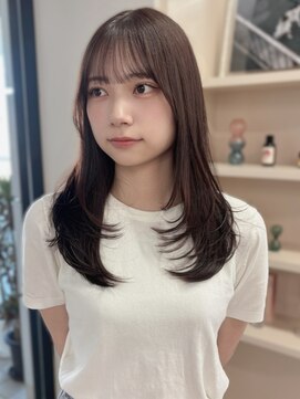 イロウ 天神大名店(IROW) チョコレートアッシュ 顔周りカット レイヤーカット 20代 艶髪