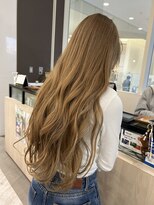 ヘアーアンドビューティーショップ エボルティー(hair&beauty shop EvoLuty)&nbsp;超ロングのベージュカラー