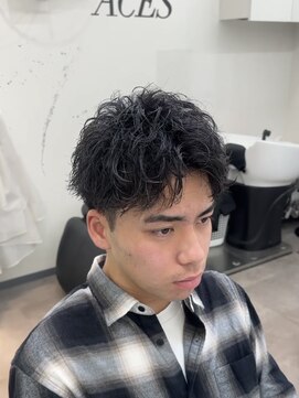 エース(ACES) ルーズショートパーマアクティブショート刈り上げツーブロック