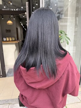 フェリア 松山(Feria) 【木村スタイル】黒染めじゃない黒で透明感抜群！