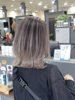 ジャップ(Jap)&nbsp;切りっぱなしレイヤーシルバーバレイヤージュボブ