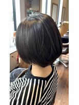 エスト(est.)&nbsp;ショートボブ×ミネコラトリートメント　20代30代40代50代