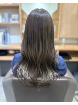 ロッカ(ROCCA)&nbsp;オリーブグレージュ×ゆるウェーブロング