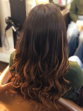 トゥエンティーフォー 泉大津店(24) エクステグラデーション