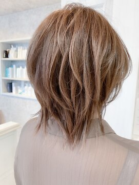キャアリー(Caary) 福山市美容室 人気Caary 透明感ベージュカラー ミディアムウルフ