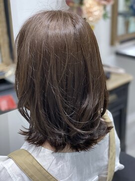 ガレリアエレガンテ 西尾店(GALLARIAElegante) ナチュラルな外ハネヘア