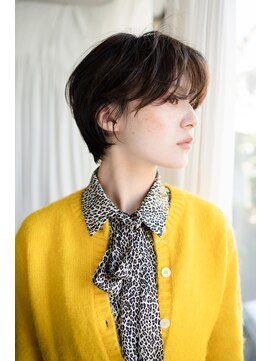 マグノリア オモテサンドウ(MAGNOLiA Omotesando) 重めのカールが可愛い!女っぽマッシュショート・・・HINATA