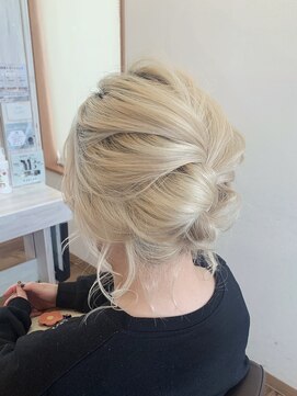 ロルド シェリ(Rold Cheri) 編み込みヘアセット 【Rold cheri 金森】