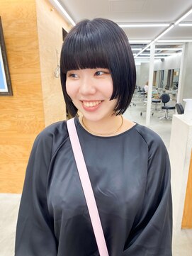 トゥコ(tuco) ステップカット　ボブ　前髪　ぷつっと　ボブスタイル