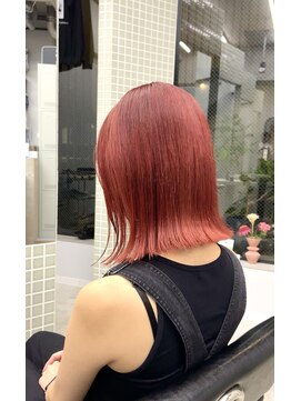 ヴァーディ オモテサンドウ(Vardy omotesando) 中明度の暖色レッドブラウンカラー