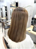ミルクティーベージュ