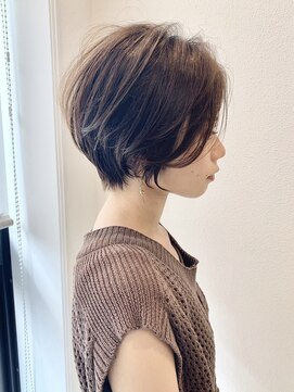 アルトル 池袋(altru) 上品な大人女性にお勧め長めのショートボブ