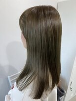 ユウル 横浜(juhl.)&nbsp;オリーブカラー暗めカラー20代30代40代ストレート