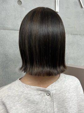 ココ 西葛西南口店(COコ) ボブ白髪ぼかしハイライトくびれボブ西葛西