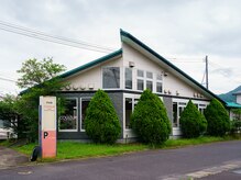 クルール(COULEUR)の雰囲気（お店の前に駐車場１５台完備しています◎）