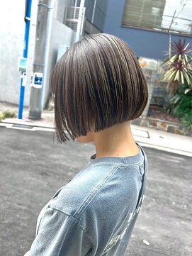 トリッカアヴェダ(tricca AVEDA) ショート/ボブ/ストレート/ダークグレージュ