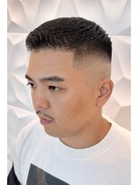 ゼロスバーバー(0's BARBER SHOP) アイロンパーマ/スキンフェード/バーバースタイル/短髪/ショート